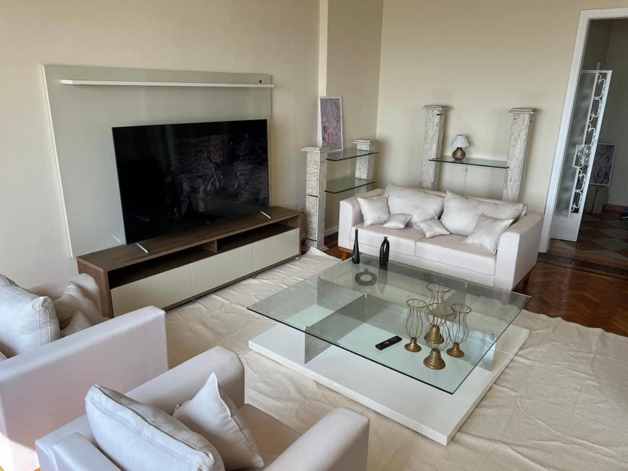 Real 410 Apartamento