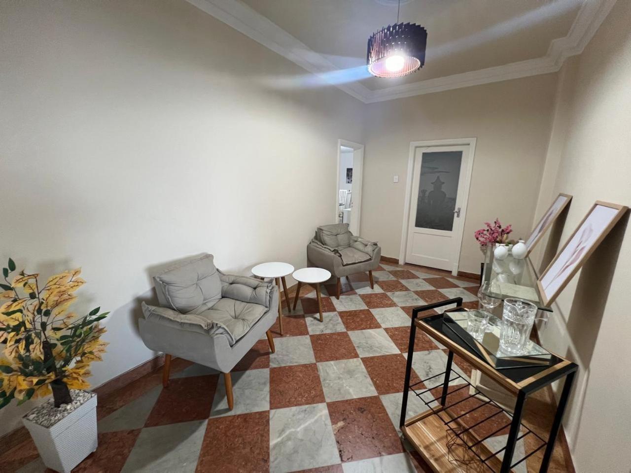 Real 410 Apartamento